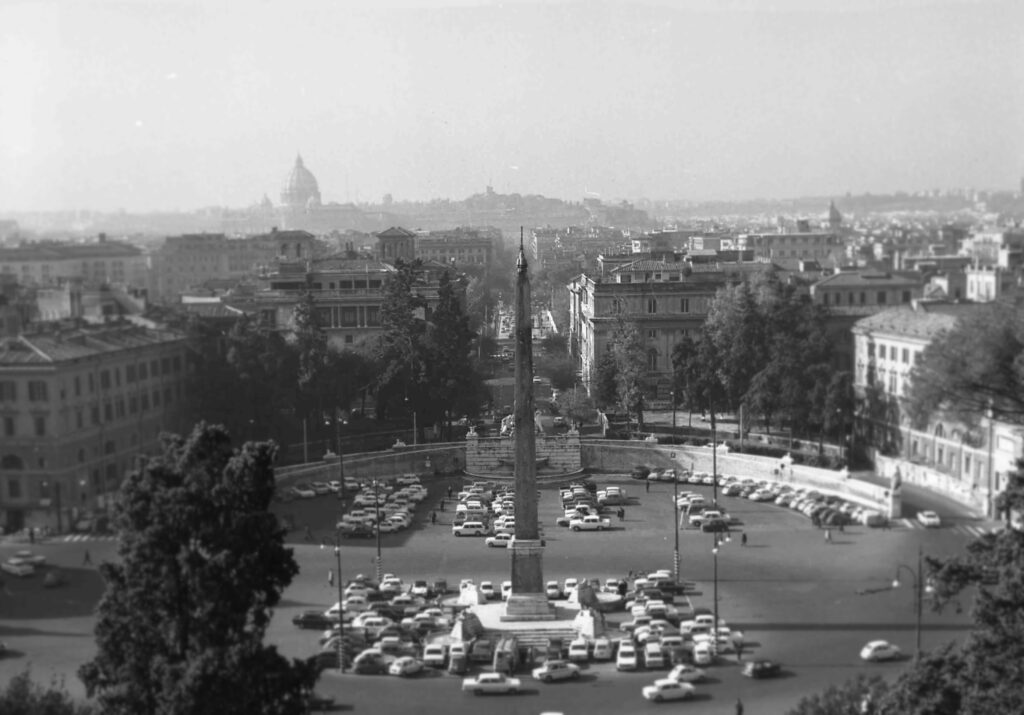 Piazza del Popolo
astero rosso