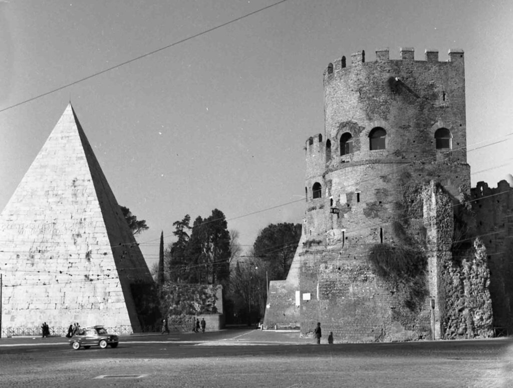 Porta San Paolo
astero rosso